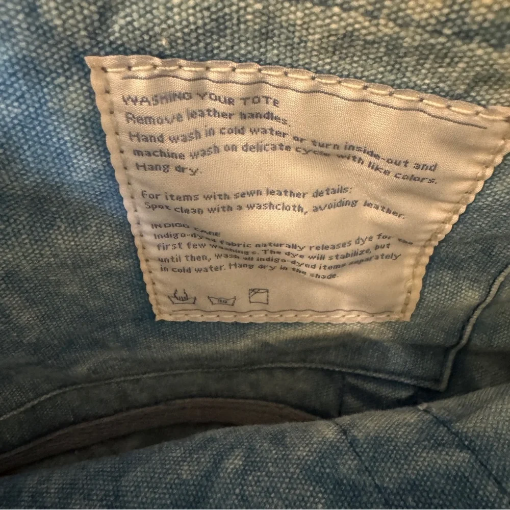 Immodest Cotton Lunch Tote in Acid Wash - Picture 7 of 9